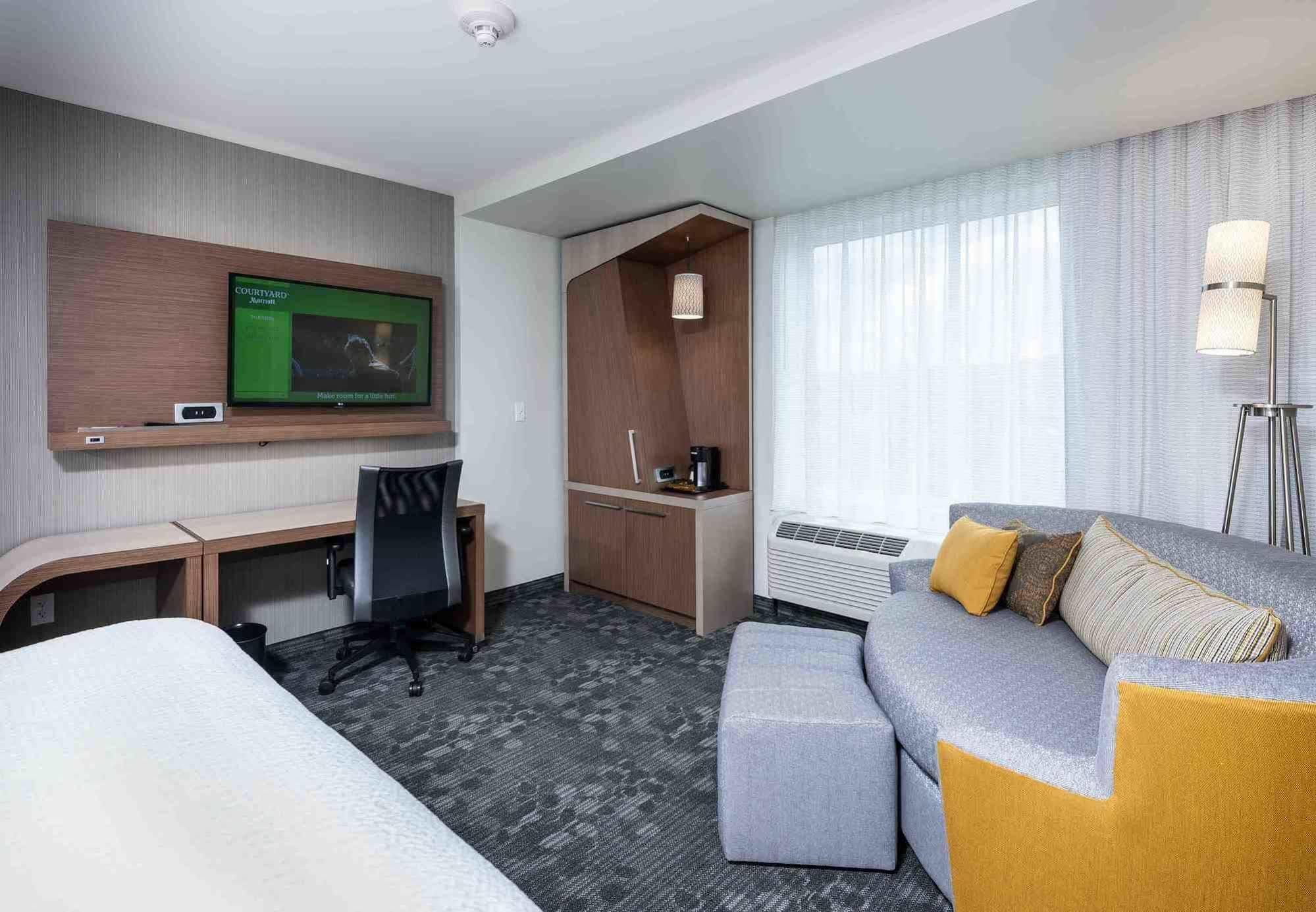 Courtyard By Marriott Boston Littleton Hotell Eksteriør bilde