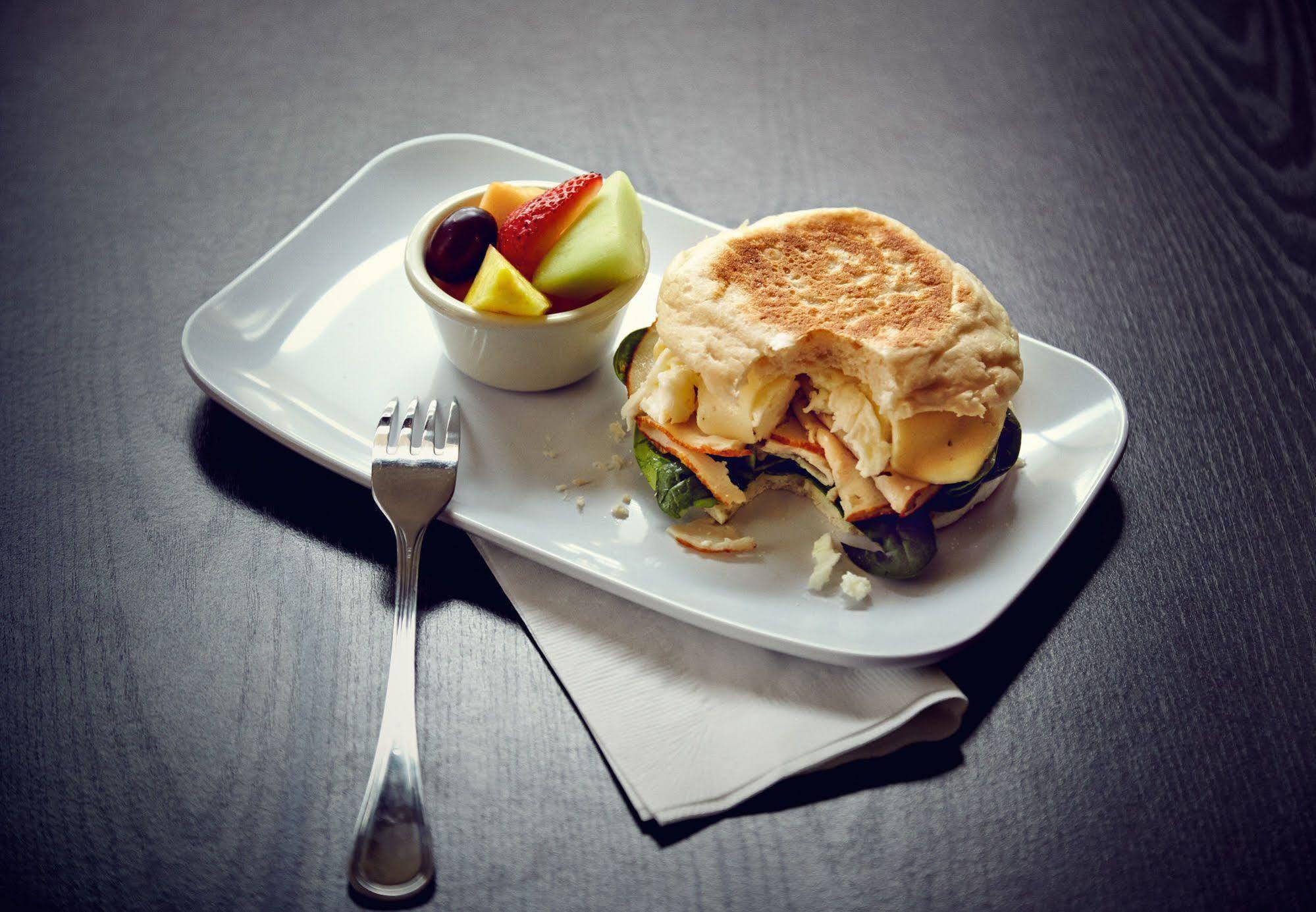 Courtyard By Marriott Boston Littleton Hotell Eksteriør bilde